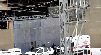 İş Yerinin Çatısından Düşen Bekçi Yaşamını Yitirdi