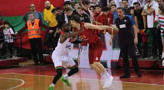 Tahincioğlu Basketbol Süper Ligi: Pınar Karşıyaka: 78 - Galatasaray Doğa Sigorta: 75