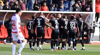 Ümraniyespor Karabükspor'u 3 Golle Geçti