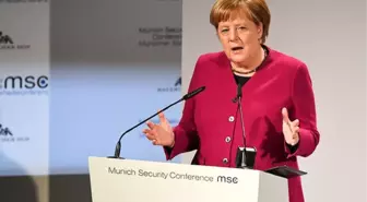 Merkel'le Devam Mı?