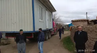 Elazığ'da Evi Yanan Aileye Konteyner Ev Verildi