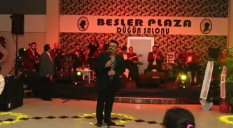 Bülent Serttaş Burdur'da Sahne Aldı