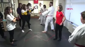 Çanakkale 8 Mart Dünya Emekçi Kadınlar Günü'nde Aikido ve Ju Jutsu Öğrendiler