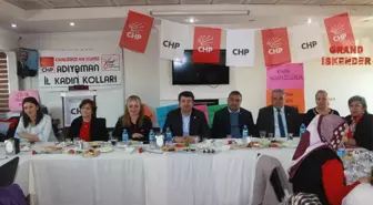 CHP'li Kadınlar 8 Mart Dünya Kadınlar Gününü Kutladı