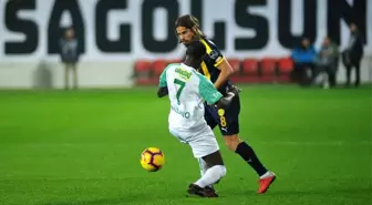 Spor Toto Süper Lig: Mke Ankaragücü: 0 - Bursaspor: 0 (İlk Yarı)