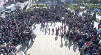 19 Mayıs Meydanı'na El Ele, Omuz Omuza Açılış