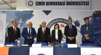 Çocuk İşçiliği İzmir Demokrasi Üniversitesi'nde Konuşuldu