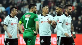 Gary Medel'in Quaresma'ya Tokadı Şili'de Manşetlerde