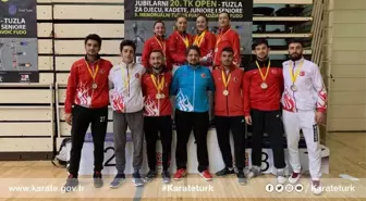 Denizlili Sporcu Karate Turnuvasında Altın Madalya Kazandı