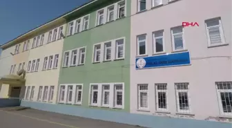 Erzurum 400 Kilo Meyveyi 1 Saatte Tükettiler