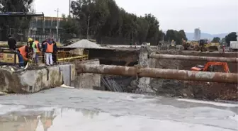 İzmir'de Metro Yeraltı Park İstasyonu İnşaatında Göçük (5)