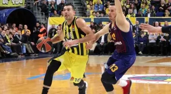 Fenerbahçe, Barcelona'yı Mağlup Etti