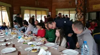 Seçen, Nevşehir Belediyespor Futbolcuları İçin Verilen Kahvaltıya Katıldı