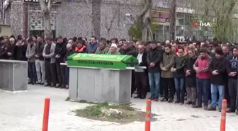 Karaman'da Bıçaklanarak Öldürülen Şahıs Toprağa Verildi