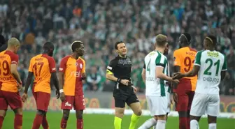 Spor Toto Süper Lig: Bursaspor: 2 - Galatasaray: 1 (İlk Yarı)