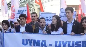 Türkiye Liseliler Birliği, 'Mavi Balina' Oyununa Karşı Eylem Yaptı