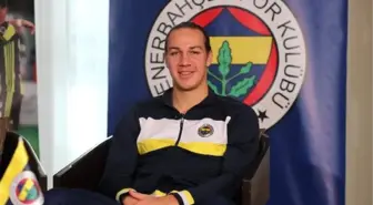 Fenerbahçeli Frey, Almanya'da Ameliyat Oldu