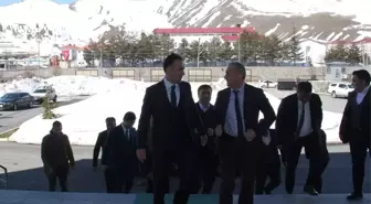 Milli Eğitim Bakan Yardımcısı Safran Bitlis'te