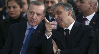 Bülent Arınç, Erdoğan'a Yaptığı Teklifi Açıkladı: Gül'e, Davutoğlu'na, Babacan'a veya Bana Görev Verin Dedim