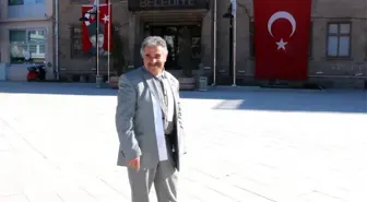 Hem Belediye Başkanlığına Hem de Muhtarlığa Aday