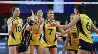 Vakıfbank Yarı Finalde