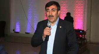 AK Parti Genel Başkan Yardımcısı Yılmaz Diyarbakır'da Kanaat Önderleriyle Buluştu