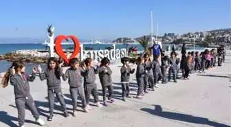 Aynı Meydanda Kök Hücre Bağışı ve Su İçin Renkli Eylemler