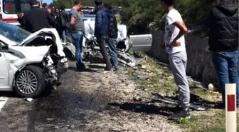 İzmir'de Feci Kaza: 2 Ölü, 6 Yaralı