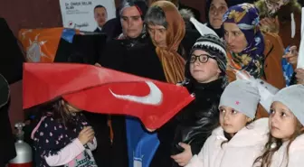 Ömer Selim Alan'a Terakki Mahallesi'nde Sevgi Seli