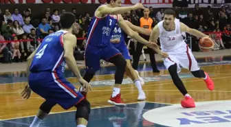 Tahincioğlu Basketbol Süper Ligi: Gaziantep Basketbol: 65 - Anadolu Efes: 66