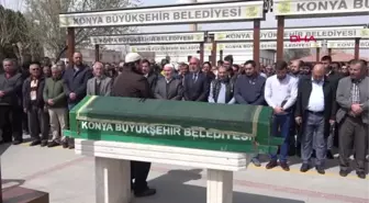 Konya Minibüs Kazasında Hayatını Kaybedenler Toprağa Verildi