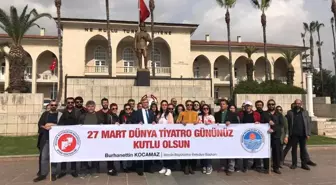 Mersin'de Dünya Tiyatrolar Günü Kutlandı