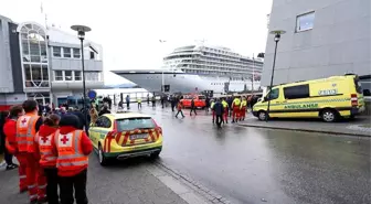 Motoru Arızalanan Cruise Gemisi Bin 300 Yolcu ve Mürettebatıyla Fırtınanın Ortasında Kaldı