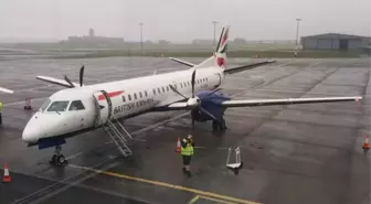 Pilotlar, Yolcu Uçağını 'Yanlışlıkla' 843 Km Uzağa İndirdiler