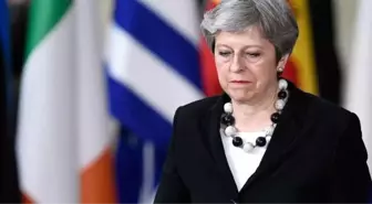 Son Dakika! İngiltere Başbakanı Theresa May'den Brexit Şartlı İstifa Mesajı