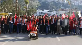 Finike'de Cumhur İttifakı'ndan Zafer Yürüyüşü