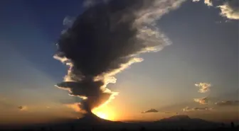 Popocatepetl Yanardağı Bir Haftada 3 Kez Patladı