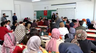 Aiçü'de Kitap Ödüllü Lugat Bilgisi ve Osmanlıca Okuma Yarışması Düzenlendi