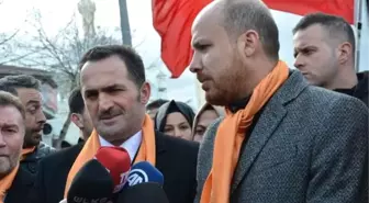 Bilal Erdoğan ve Haydar Ali Yıldız Beyoğlu'nda Bayrak Yürüyüşüne Katıldı
