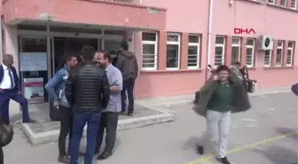 Balıkesir'de Büyükşehir Başkan Adayları Oylarını Kullandı