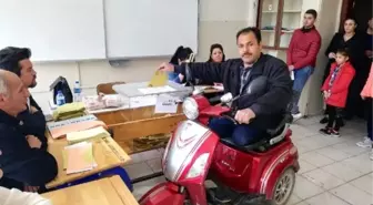 Engelli Aracı ile Sandığa Gitti