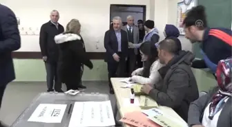 Eski Ulaştırma Denizcilik ve Haberleşme Bakanı Arslan Oy Kullandı - Kars