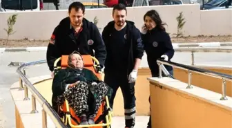 Oy Kullanmaya Ambulansla Götürüldü