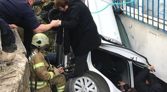 Üsküdar'da Otomobil Boşluğa Düştü: 3 Yaralı