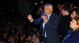 Adana'da Büyükşehir Belediye Başkanlığı'nı CHP'li Zeydan Karalar Kazandı (2)