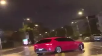 Kadıköy'de Drift Yapan Trafik Magandası Kamerada