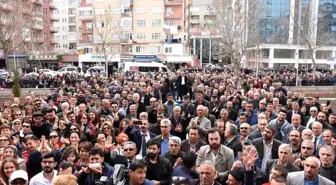 Kırşehir Belediye Başkanı Ekicioğlu Mazbatasını Aldı