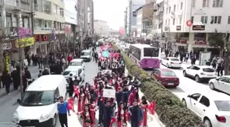 17. Üniversiteler Halk Dansları Yarışması Gençlik Halayı ile Başladı