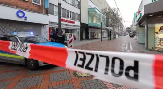 Almanya'da Bomba Alarmı! Polis Bölgeye Girişi Kapattı