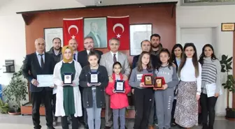 Başarılı Öğrencilerden Kaymakam Yavuz'a Ziyaret